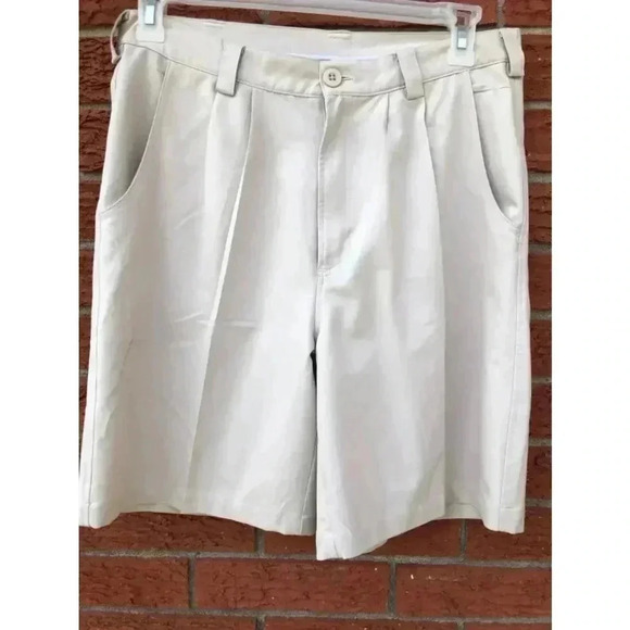 Men's Under Armour Shorts Beige 34 - Picture 1 of 2